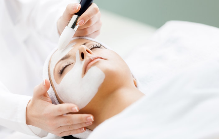 Peelings &agrave; Toulouse par le Dr Grolleau dermatologue